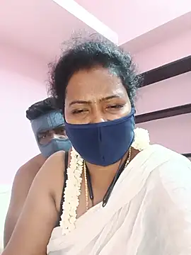 Sexybabypooja live cam on StripChat