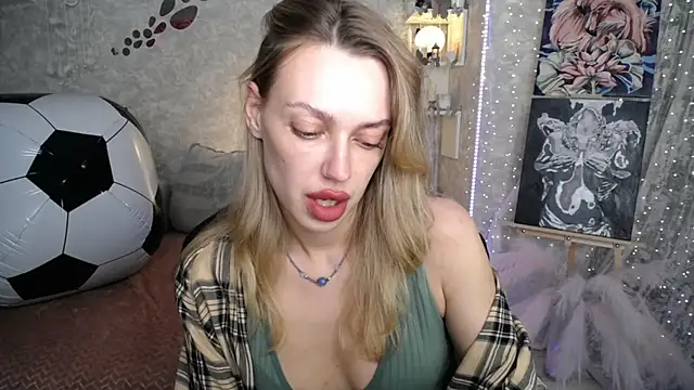 NickyAdamidi webcam