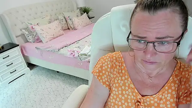 Vika73 webcam
