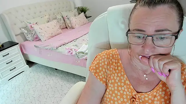 Vika73 webcam