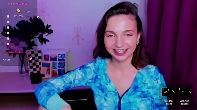 KindHazelHere_ webcam