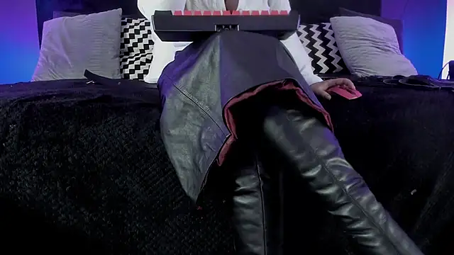 _Jade_16 webcam