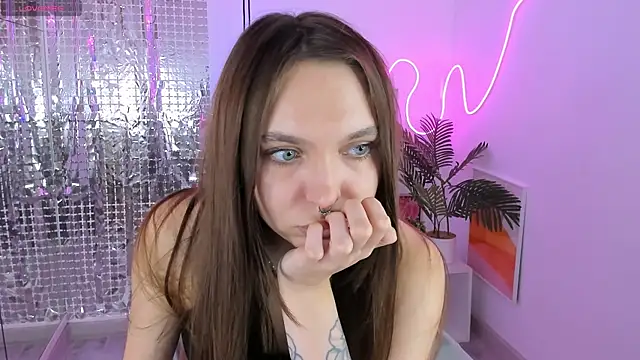ChloeSunny webcam