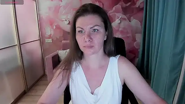 LunaKissesx webcam