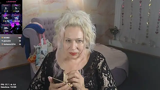 Penelope_Pinky webcam