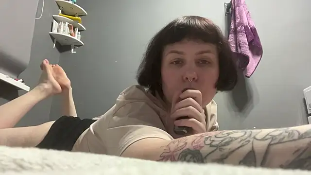 LiyaStile webcam