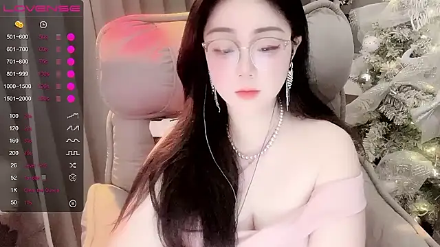Monica-666888- webcam