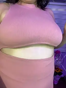 MiiaaJoness webcam