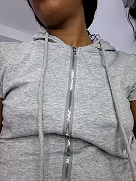 Cataleya_ja live cam on StripChat