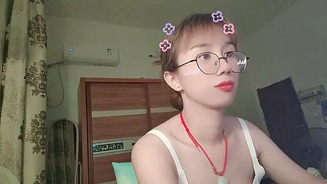 Lili_666 webcam