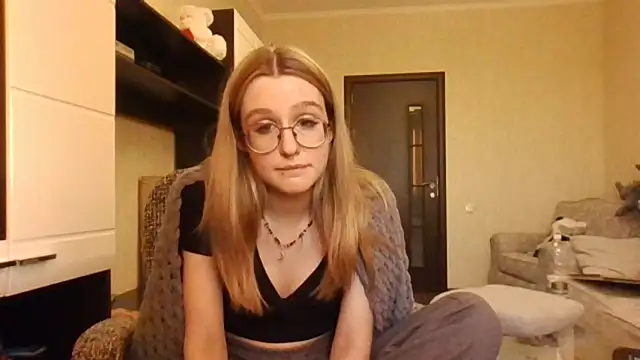 DianneTawwab webcam