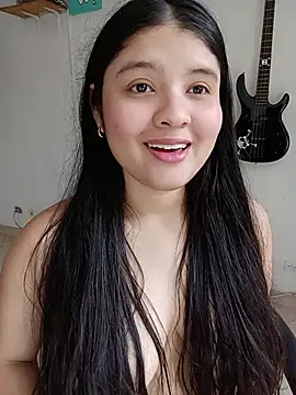 Pervyangell live cam on StripChat