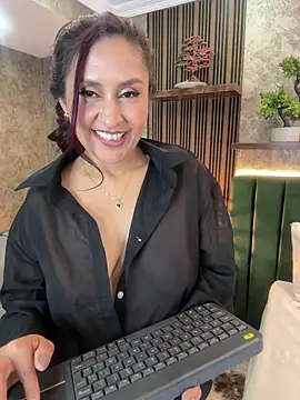 MonicaMoret webcam