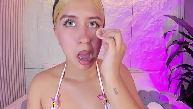 CristalCollins_ webcam