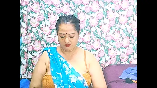 matureindian live cam on StripChat