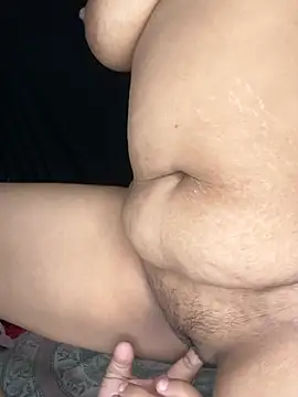 Madhosh_Mona webcam
