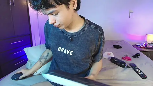 kittyheavy17 webcam