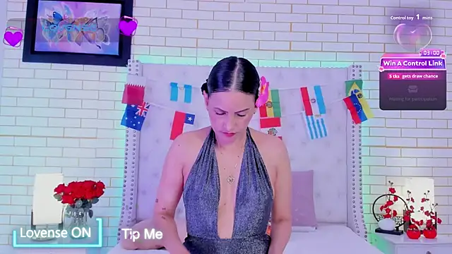 Coco_Balenciaga_ webcam