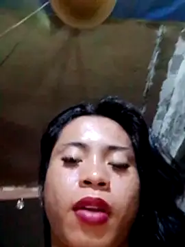 YourHotMenxie18 webcam
