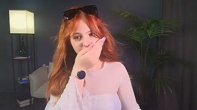 Elle_Funning webcam
