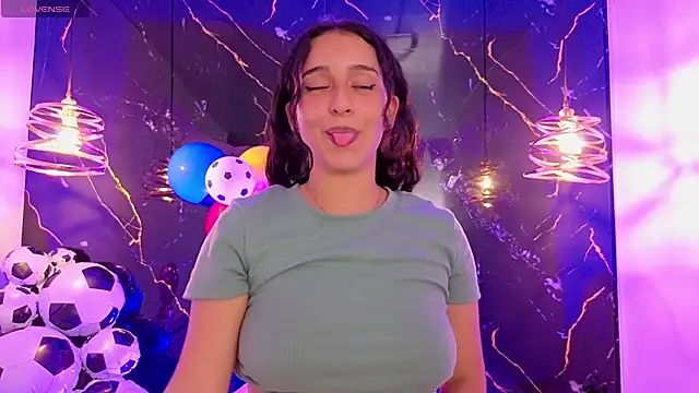 ZoeBlissX webcam