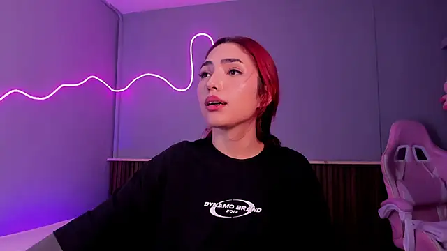 AriiCherry webcam