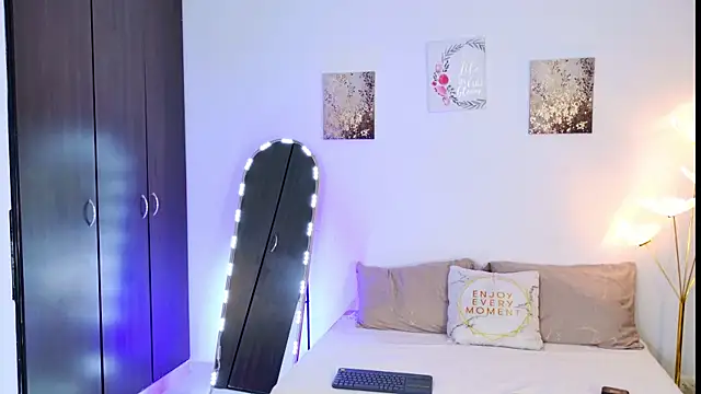 SarahCinnamon- webcam