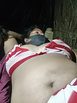 Indiandesicouple155 webcam
