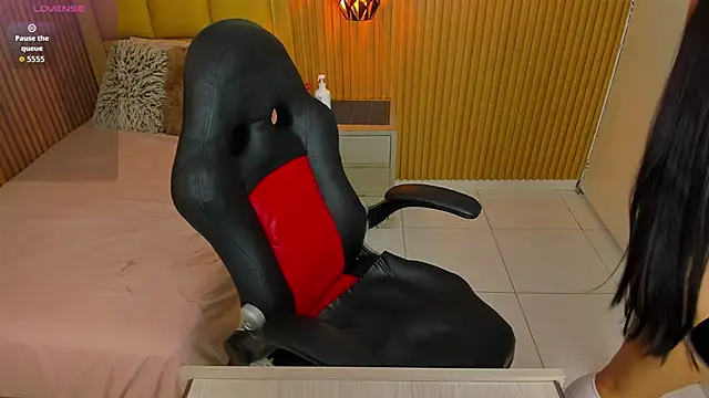 ROXXYBLOOM webcam