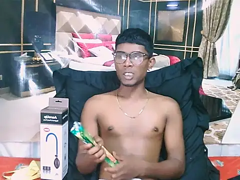 IndianThuggin webcam
