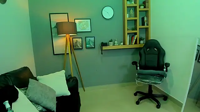 Ivonne_4 webcam