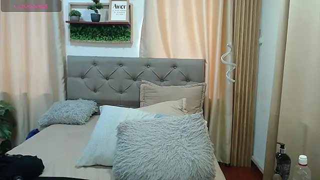 sasi_luna webcam