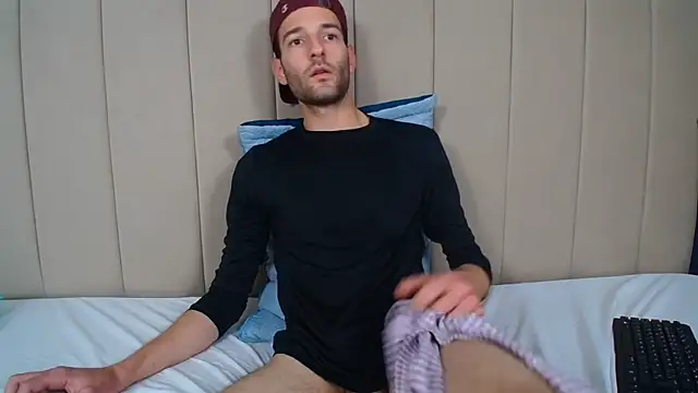 Christopher_saint webcam