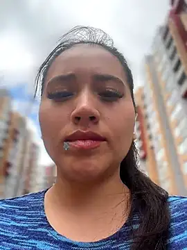 veronica_wins_ - Veronica_Wins_'s free webcam - UK Sex Cams
