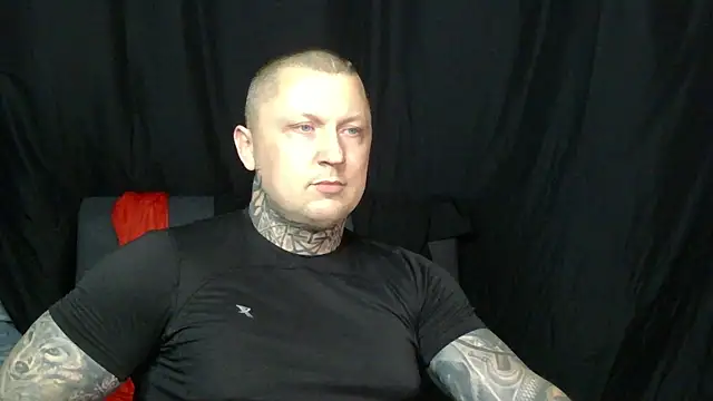 devilWithTats webcam