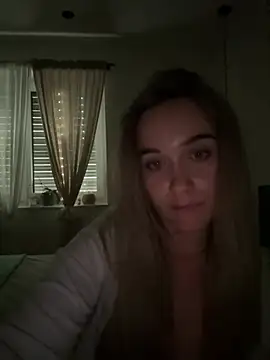 LillyStarr webcam