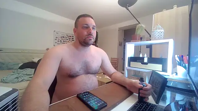 MilitaireDom webcam