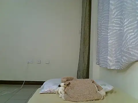 Sweetbrowna live cam on StripChat