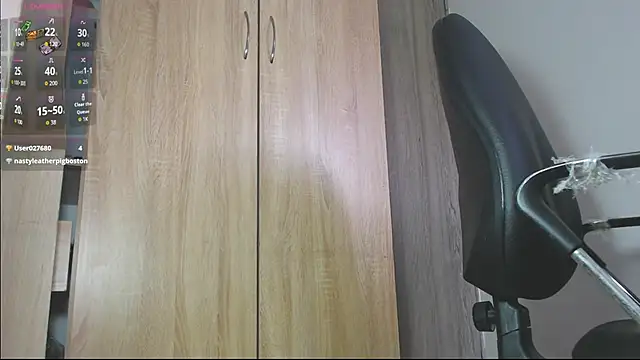 leonal_oconer live cam on StripChat