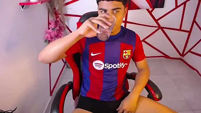 oliver-parker live cam on StripChat