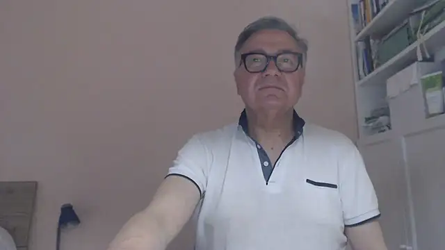YOU6me live cam on StripChat