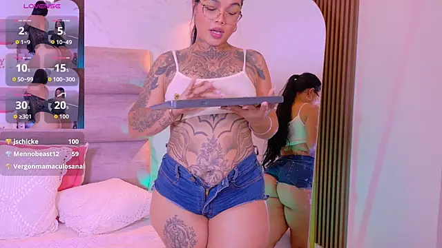 madyson_fox live cam on StripChat