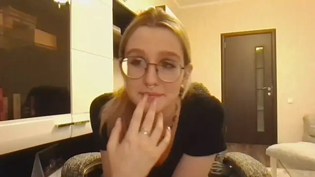 DianneTawwab webcam