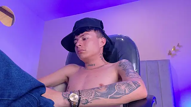 Nascary_Fox webcam