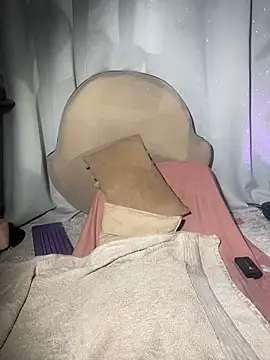 MiaFoxie_
