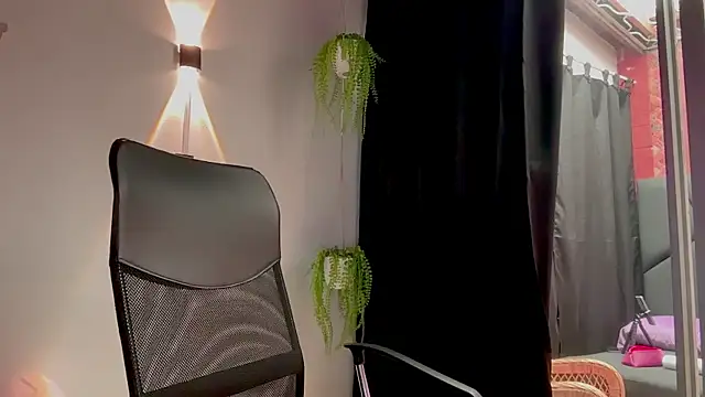 MarcellaGriffin webcam