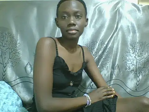 Tish_Leylah live cam on StripChat