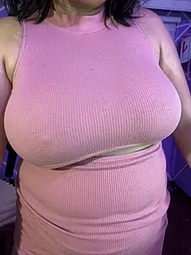 MiiaaJoness webcam