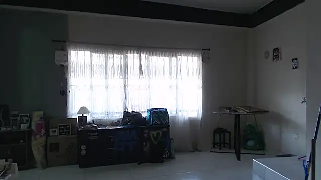 AlinaWoolf_ webcam