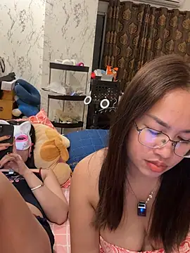 Ponthip webcam